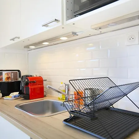 شقة Grand T3 Lumineux - Proche Centre & Parking Facile *