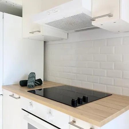 Apartmán Bright Spacious 2br - Near Center