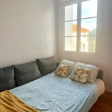 شقة Grand T3 Lumineux - Proche Centre & Parking Facile