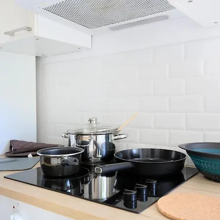 Bright Spacious 2br - Near Center Appartamento *