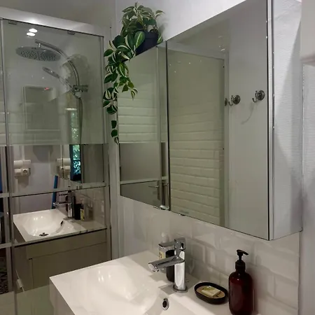 Grand T3 Lumineux - Proche Centre & Parking Facile شقة