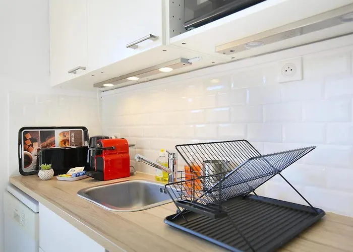 Διαμέρισμα Grand T3 Lumineux - Proche Centre & Parking Facile *