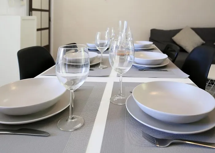 Grand T3 Lumineux - Proche Centre & Parking Facile