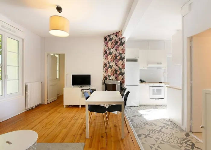 Διαμέρισμα Grand T3 Lumineux - Proche Centre & Parking Facile