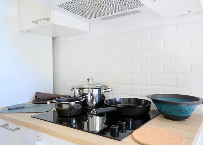 Grand T3 Lumineux - Proche Centre & Parking Facile Διαμέρισμα *