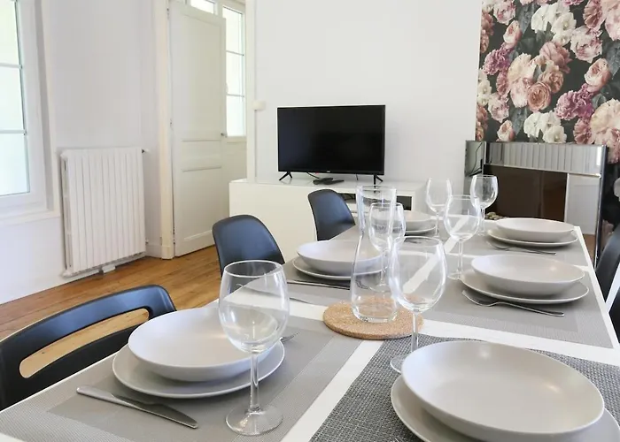 Grand T3 Lumineux - Proche Centre & Parking Facile Διαμέρισμα *