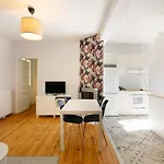Daire Grand T3 Lumineux - Proche Centre & Parking Facile