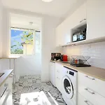 Grand T3 Lumineux - Proche Centre & Parking Facile *