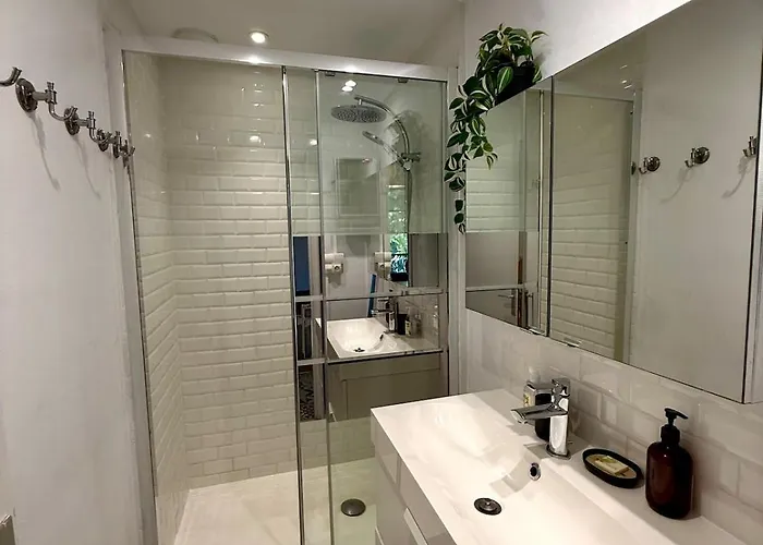 Grand T3 Lumineux - Proche Centre & Parking Facile *