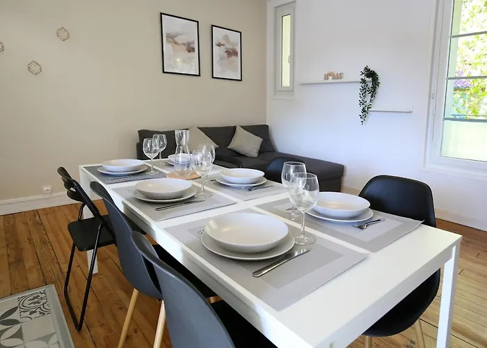 Grand T3 Lumineux - Proche Centre & Parking Facile شقة *